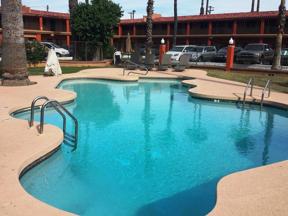 Howard Johnson By Wyndham Phoenix Airport/Downtown Area Экстерьер фото
