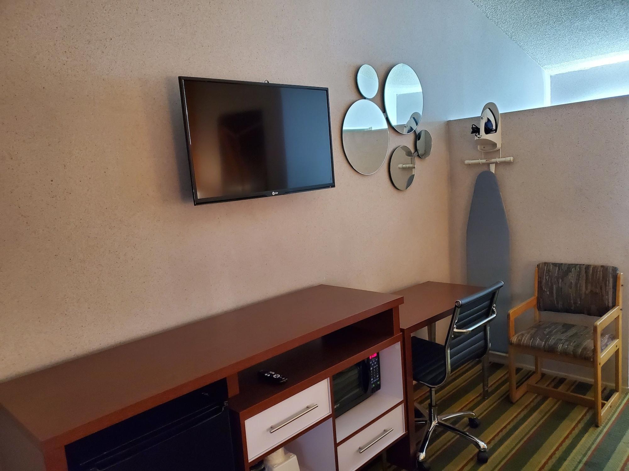 Howard Johnson By Wyndham Phoenix Airport/Downtown Area Экстерьер фото