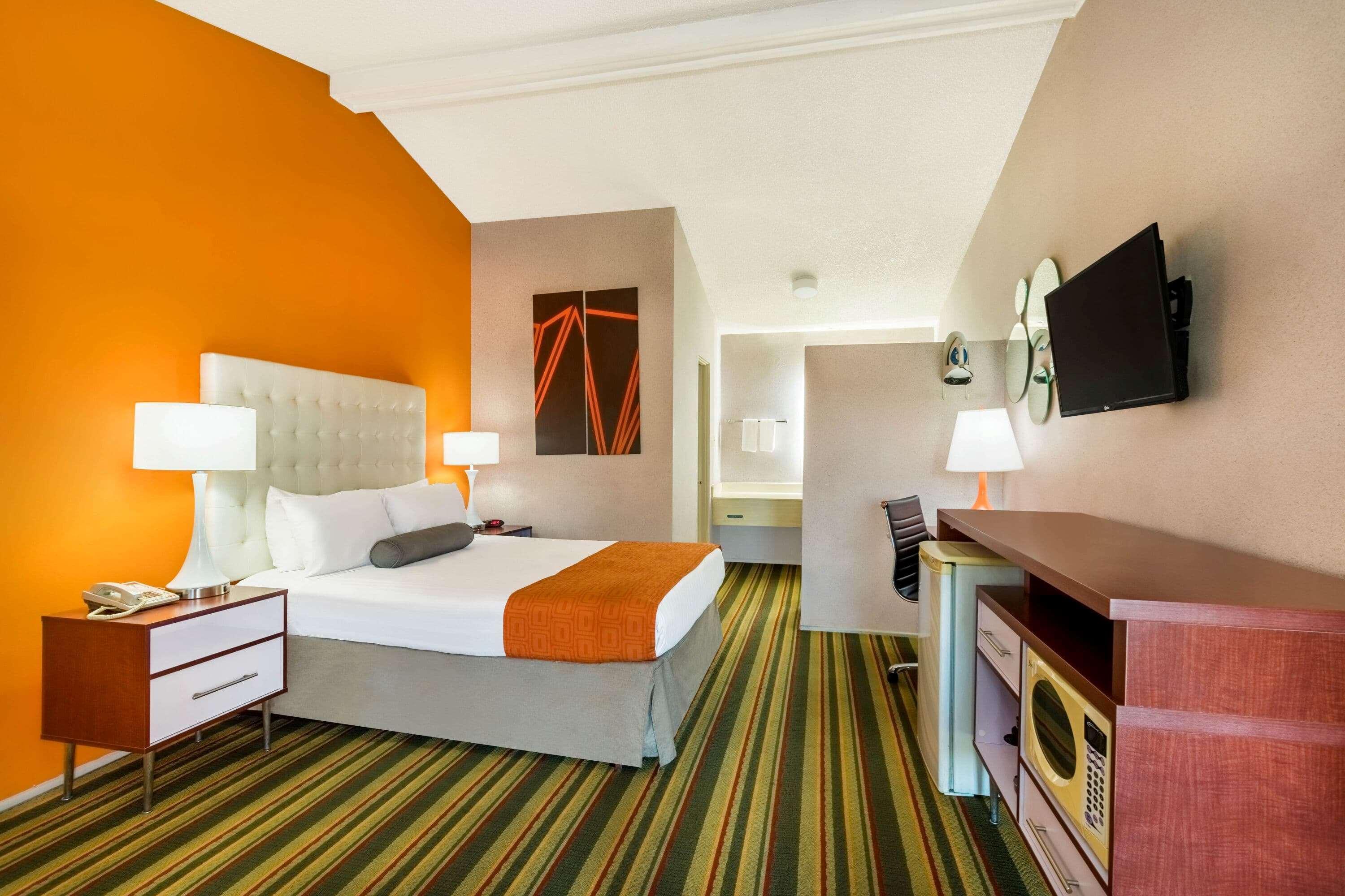 Howard Johnson By Wyndham Phoenix Airport/Downtown Area Экстерьер фото