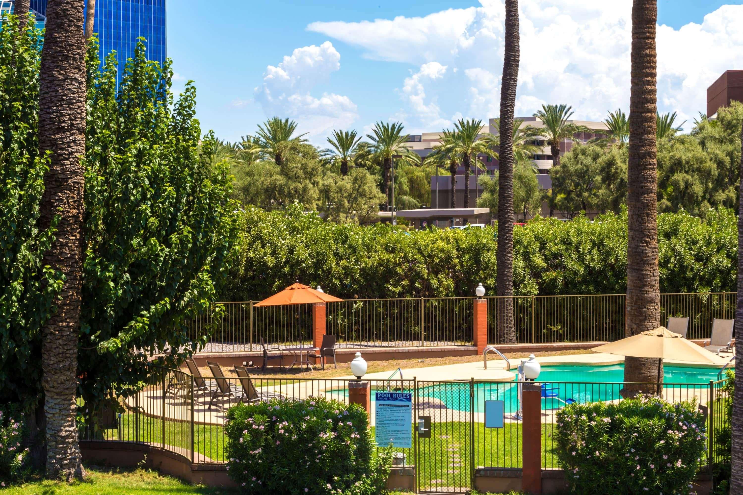 Howard Johnson By Wyndham Phoenix Airport/Downtown Area Экстерьер фото