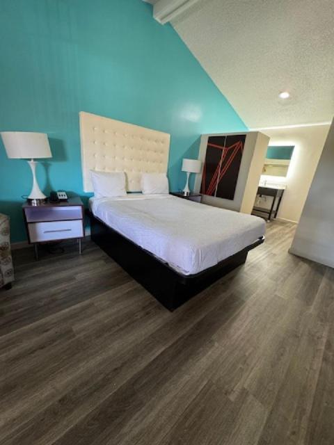 Howard Johnson By Wyndham Phoenix Airport/Downtown Area Экстерьер фото