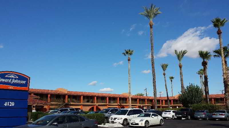 Howard Johnson By Wyndham Phoenix Airport/Downtown Area Экстерьер фото